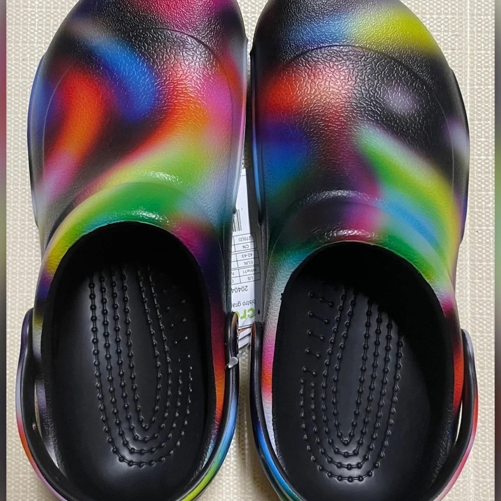 CROCS Black and Red Slippers Comfortable Footwear‎ - Picture 2 of 2